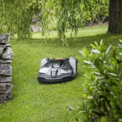 All Husqvarna Automowers® Husqvarna Automower 450X 10 All Husqvarna Automowers® Husqvarna Automower 450X