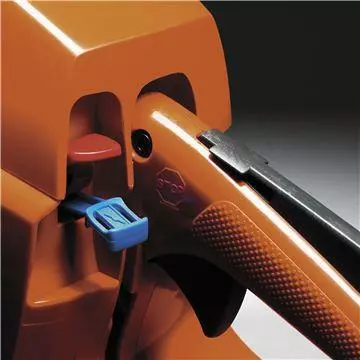 Power Equipment Husqvarna 120 Mark II Chainsaw 4 Power Equipment Husqvarna 120 Mark II Chainsaw