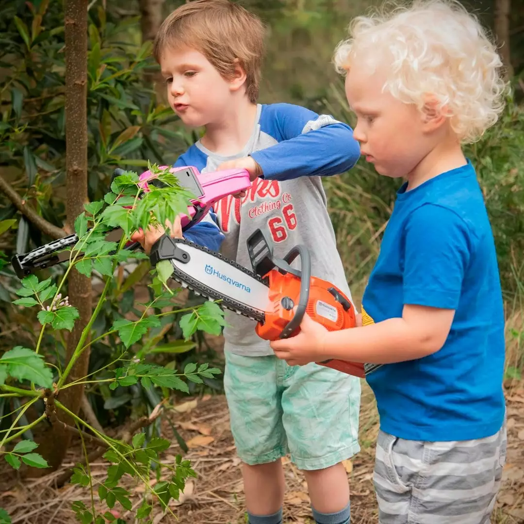 Husqvarna Toy Hedge Trimmer 5 Husqvarna Toy Hedge Trimmer